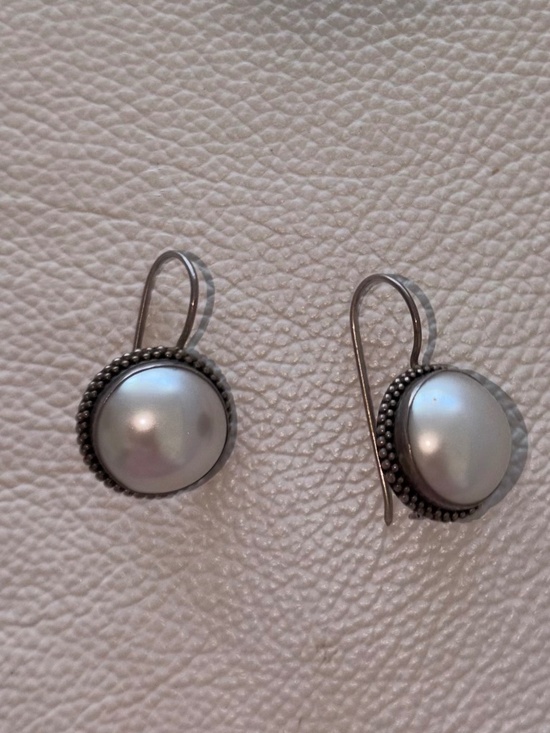 Unbranded Jewelry - 925 silver earrings with faux pearl
